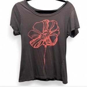 Sahalie Grey and pink flower print graphic tee